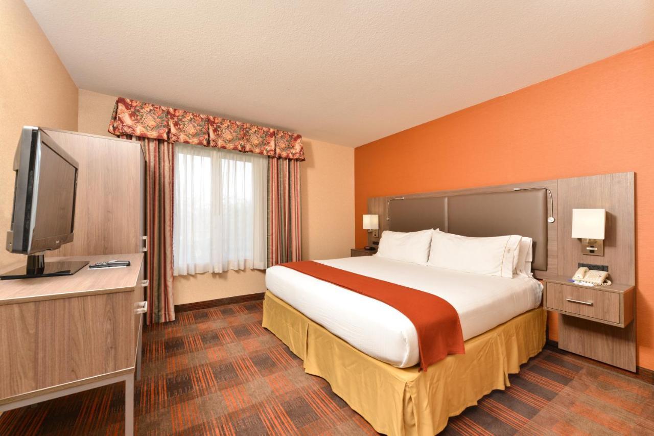 Holiday Inn Express & Suites Elk Grove Central - Hwy 99 By Ihg Екстериор снимка